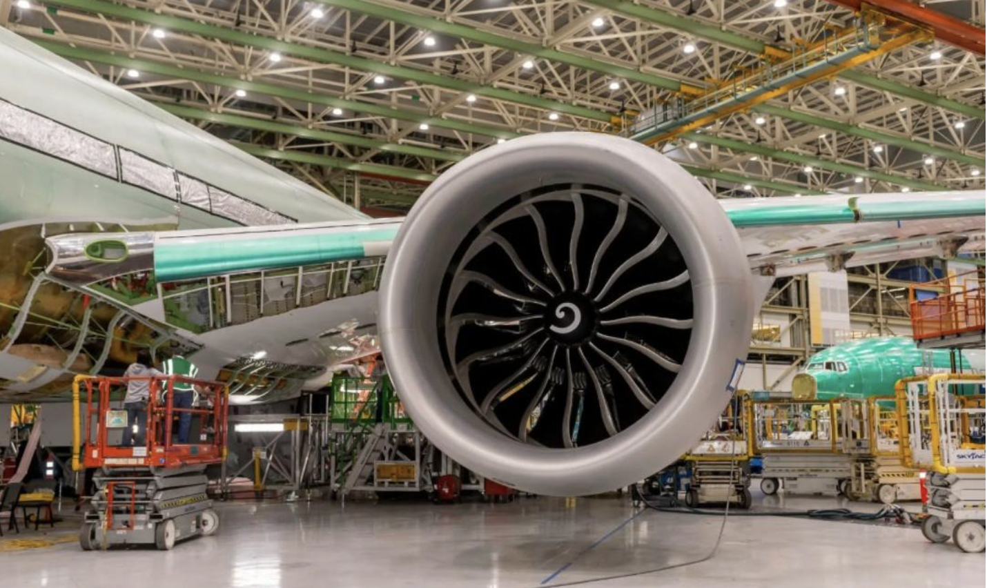 央视公开宣布!运20b服役,4发涡扇20暴力推进,全球现役量产最强