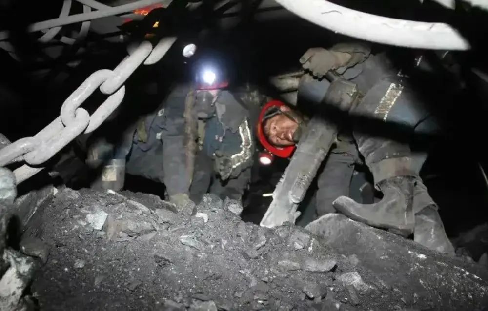 痛心!内蒙新井矿难失联53人全遇难 有没有更安全的挖煤方式?