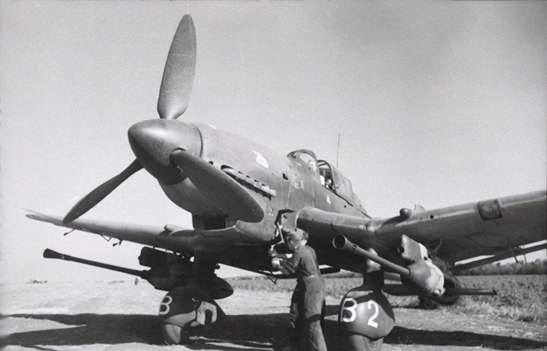 聊聊二战德军"斯图卡"轰炸机,是经典战机,但牛不了一世