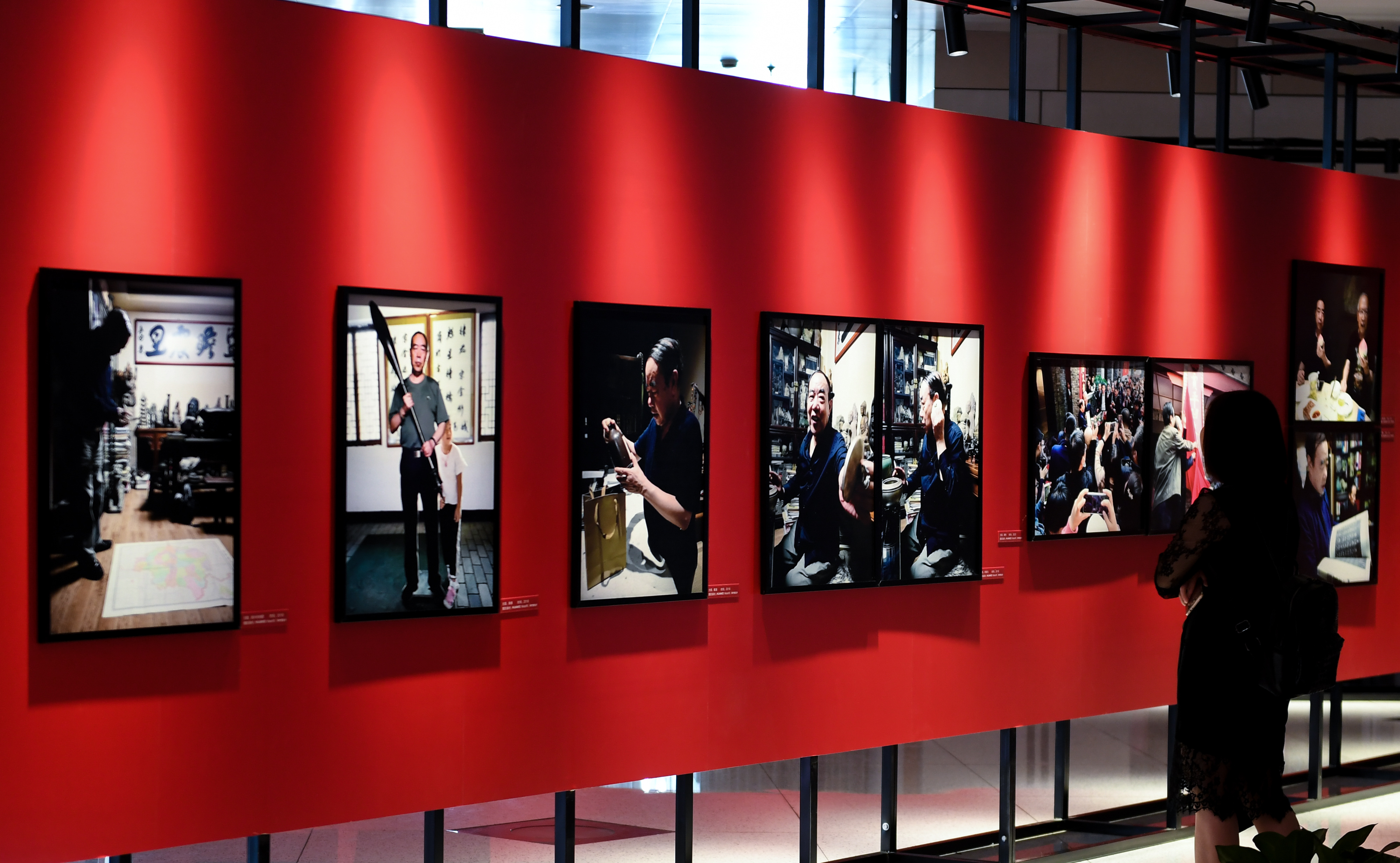 木南人文艺术摄影展亮相深圳(1)