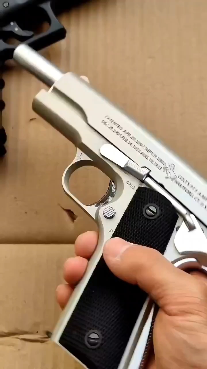 贝雷塔全金属19战鹰zy1