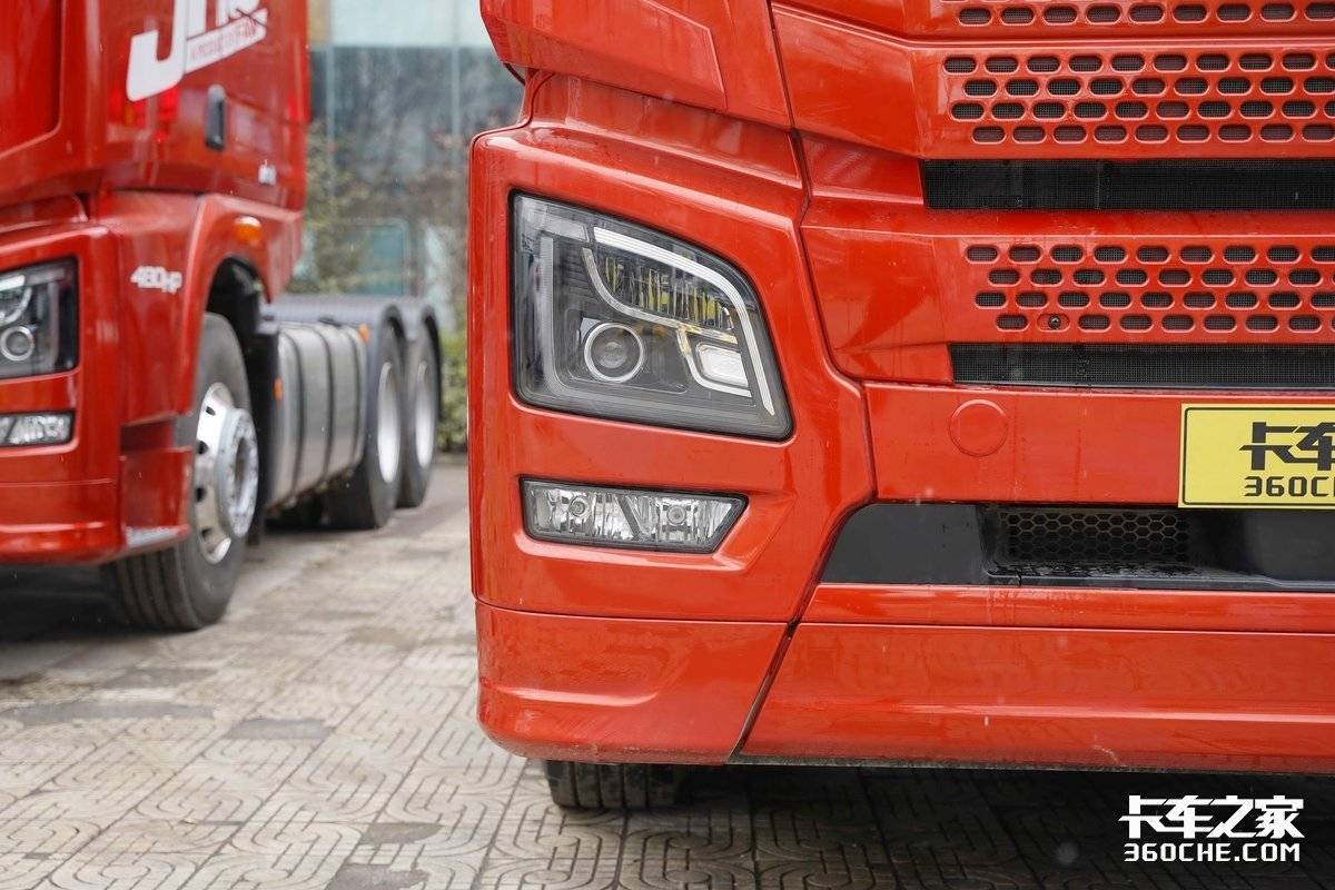 配备厨房衣帽间,还有1.2米大床,解放jh6领航版牵引车仅售39万