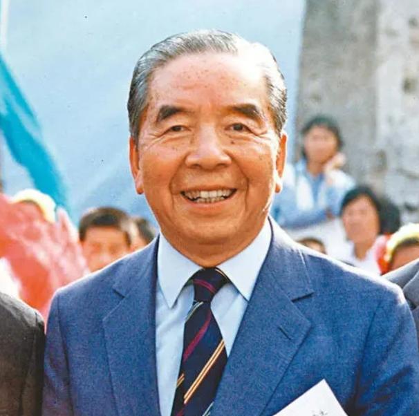 世界船王包玉刚这样评价宁波