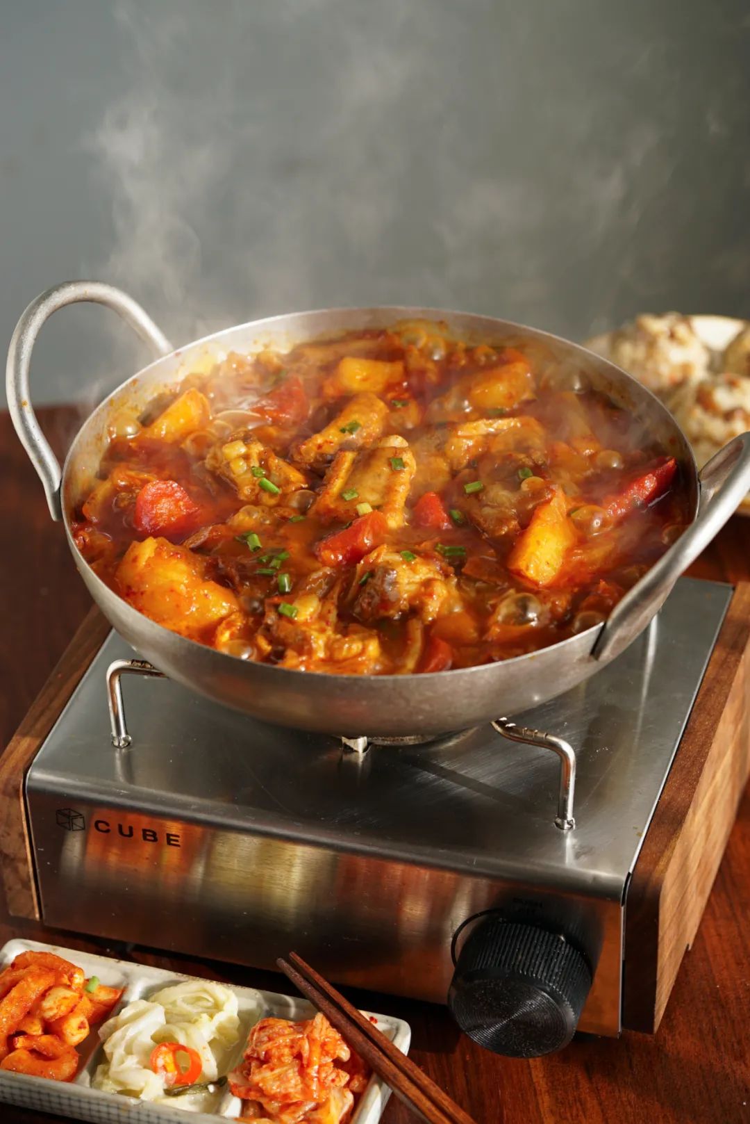 冬日所有的暖锅里,这一道最开胃——泡菜排骨锅