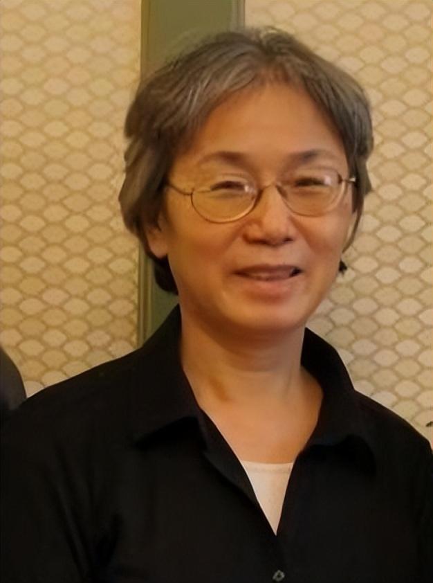 曾红极一时的红卫兵宋彬彬,晚年回国致歉,遇害家属斥责其虚伪