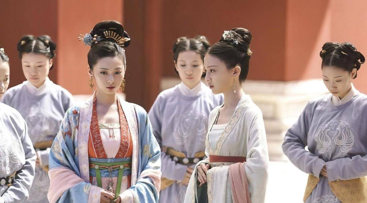 以"仁"为谥号的宋仁宗赵祯,为何将梳头宫女驱逐出宫?