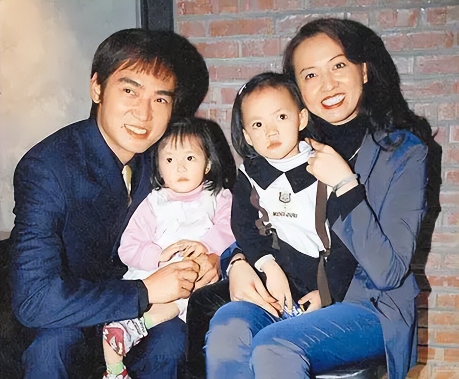 焦恩俊女儿晒比基尼美照,古铜色肌肤肌肉明显,偶像剧男神点赞