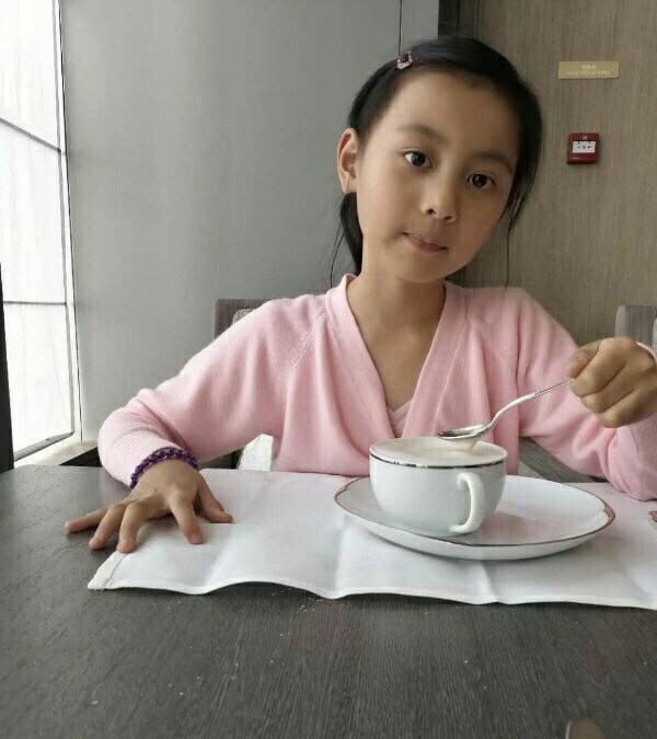 林臻娅太优秀,不仅学习好还是个小模特,林生斌满嘴夸赞!