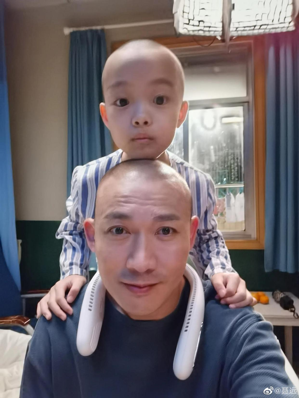 方一诺和肖路离婚后, 聂远饰演的谢天华默默守护着方一诺和孩子,矢志