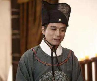 趁着安禄山熟睡,李猪儿一把尖刀划开他的肚子,李猪儿是谁?