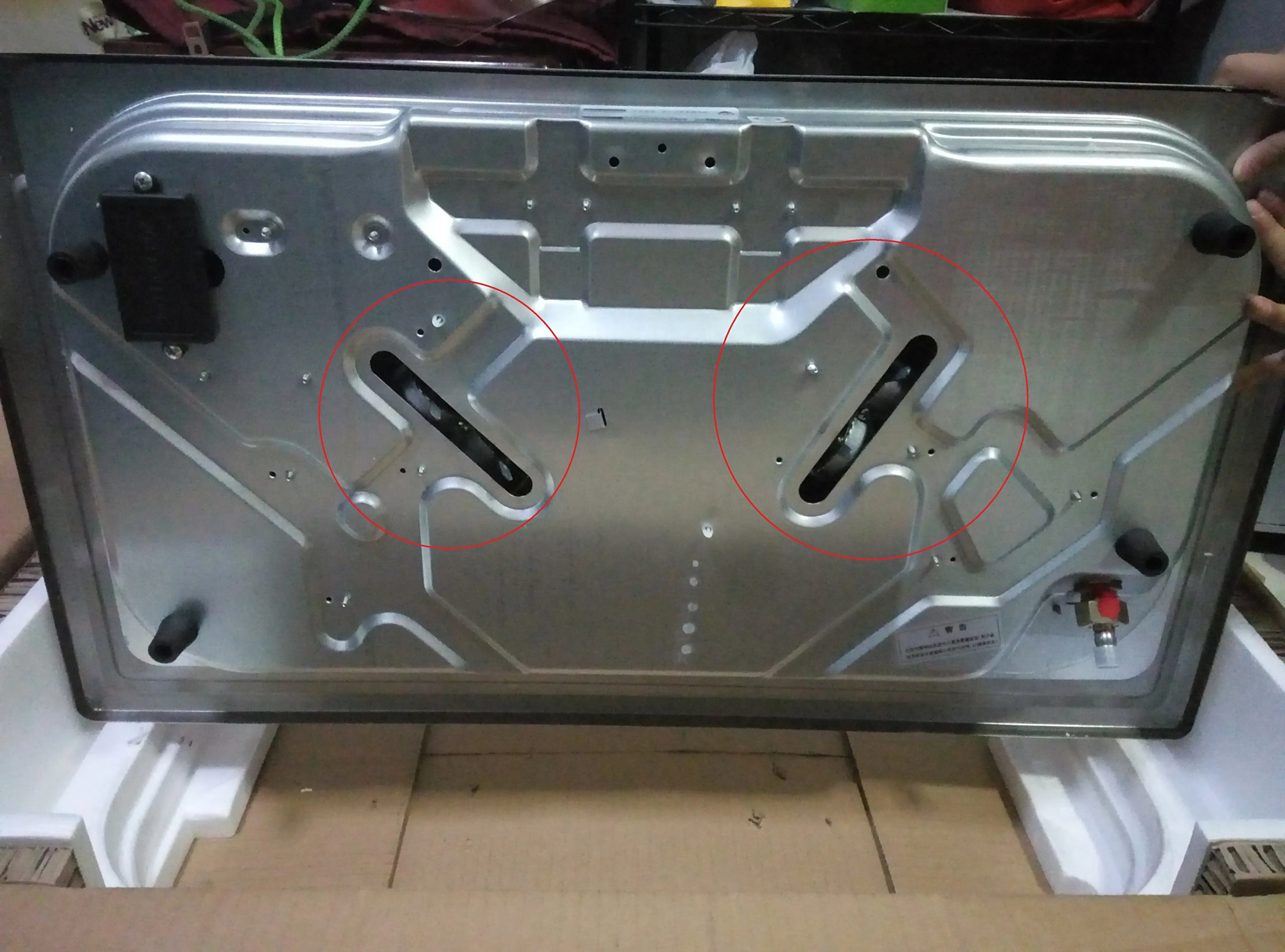 燃气灶的风门怎么调节?灶具遇到红火,黄焰可尝试调节风门来解决