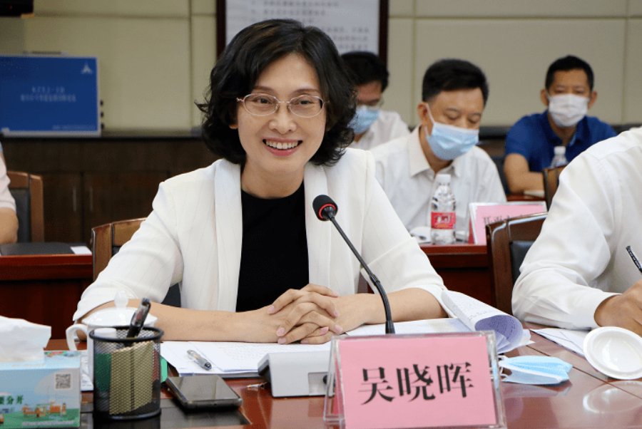 她是广东现任唯一的女市长,毕业于中山大学,打造江门网红城市