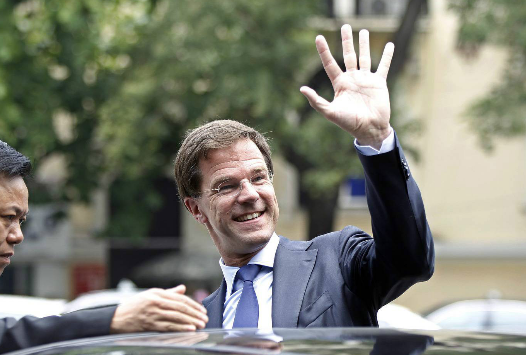 反制生效?荷兰首相宣布"集体辞职",阿斯麦:我们离不开中国