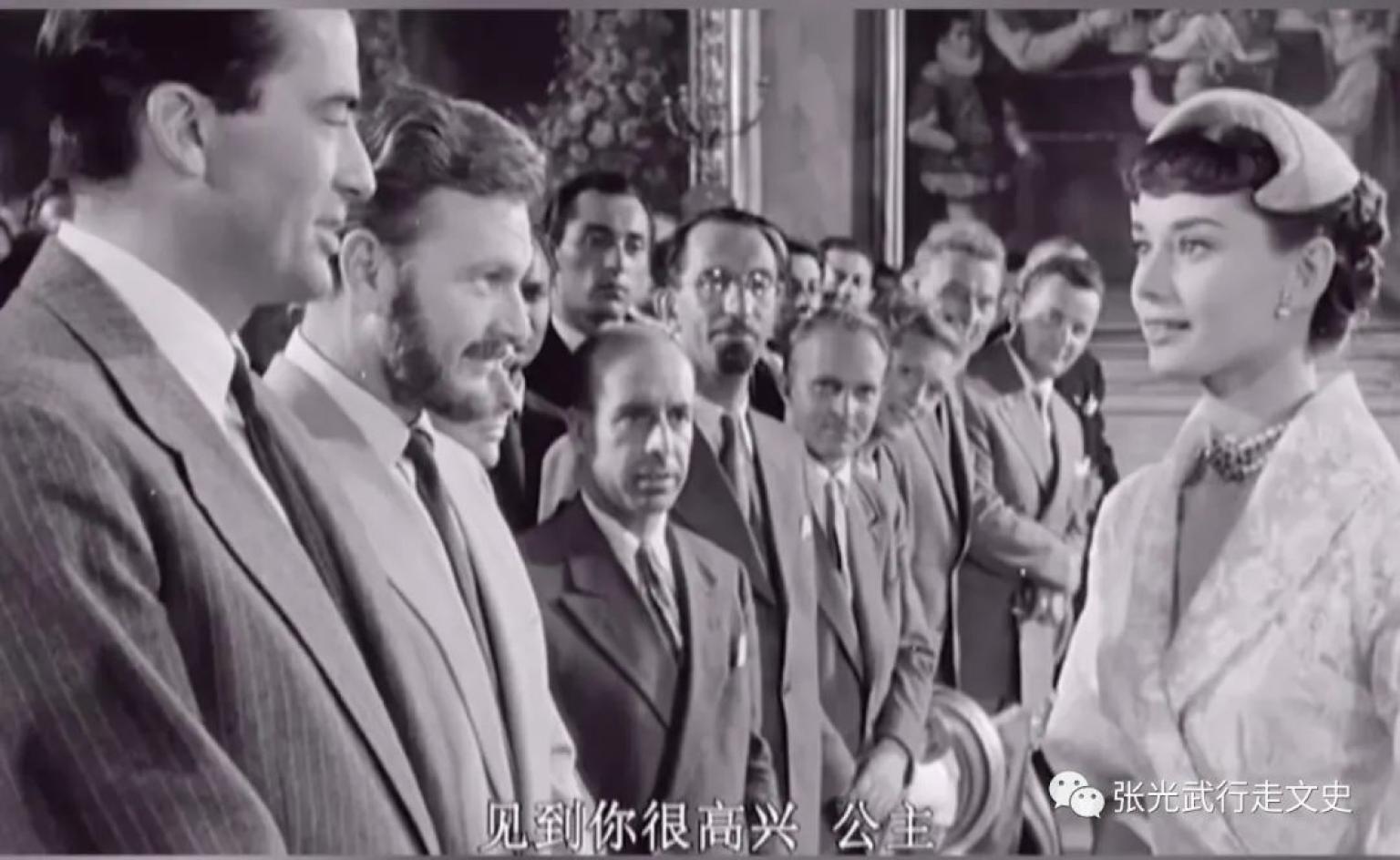 "为了和你握手,我握了所有人的手.
