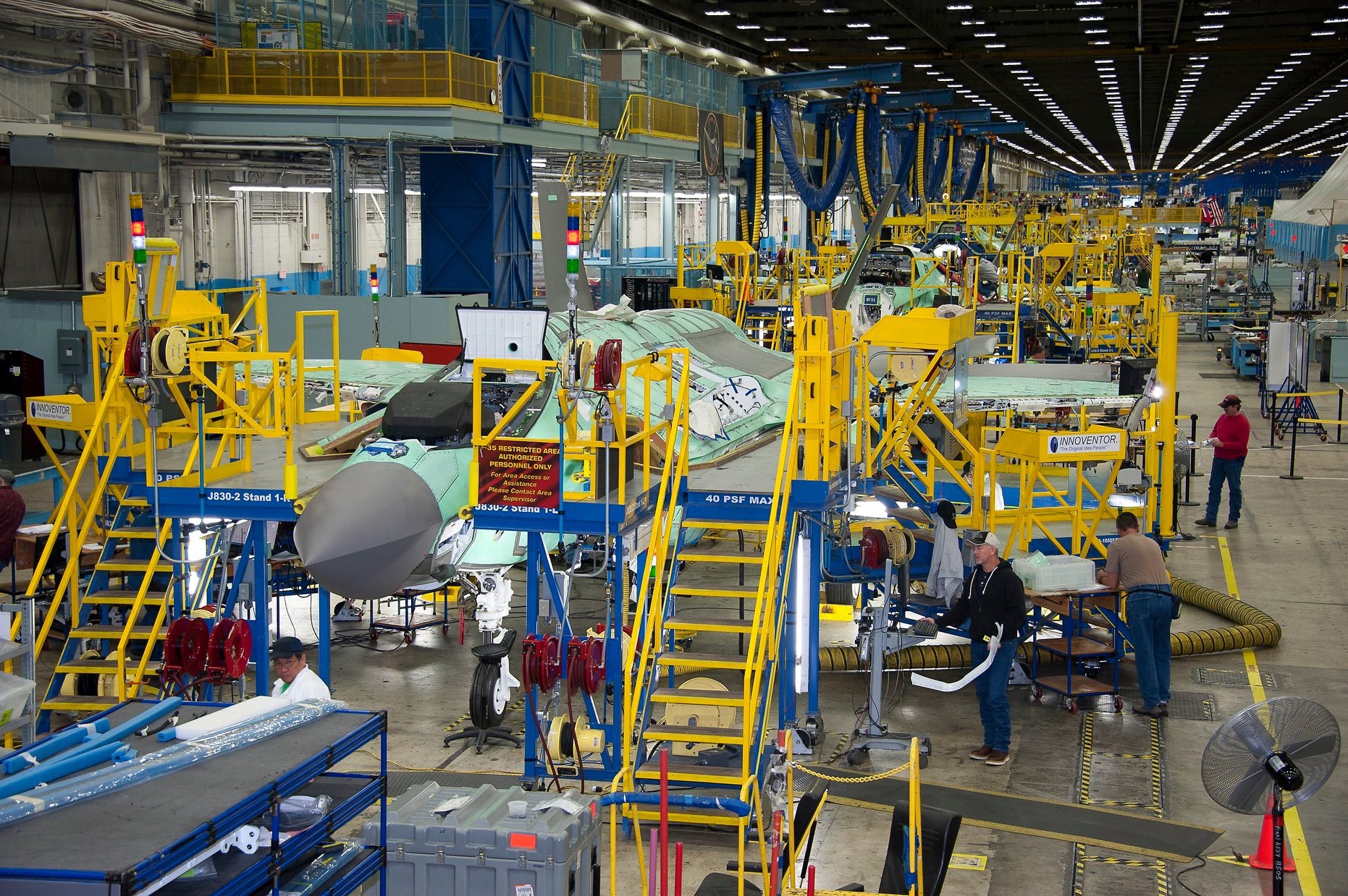 明知kf-x性能落后,大方公开车间密图,韩国军工用意何在?