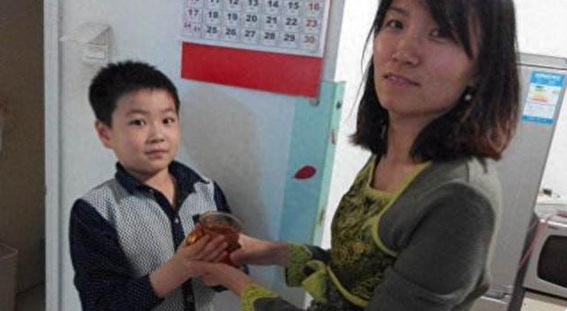 标题巧妙一招婴儿满周岁只需大爷小动作儿媳顺从回复原姓