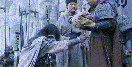 刘备摔阿斗——收买人心,新野兵败,糜夫人和阿斗走失,大将军赵云在