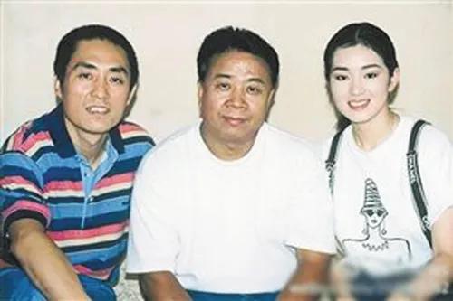 张艺谋结发前妻肖华如今70岁仍独身我看到了一个女人的心酸