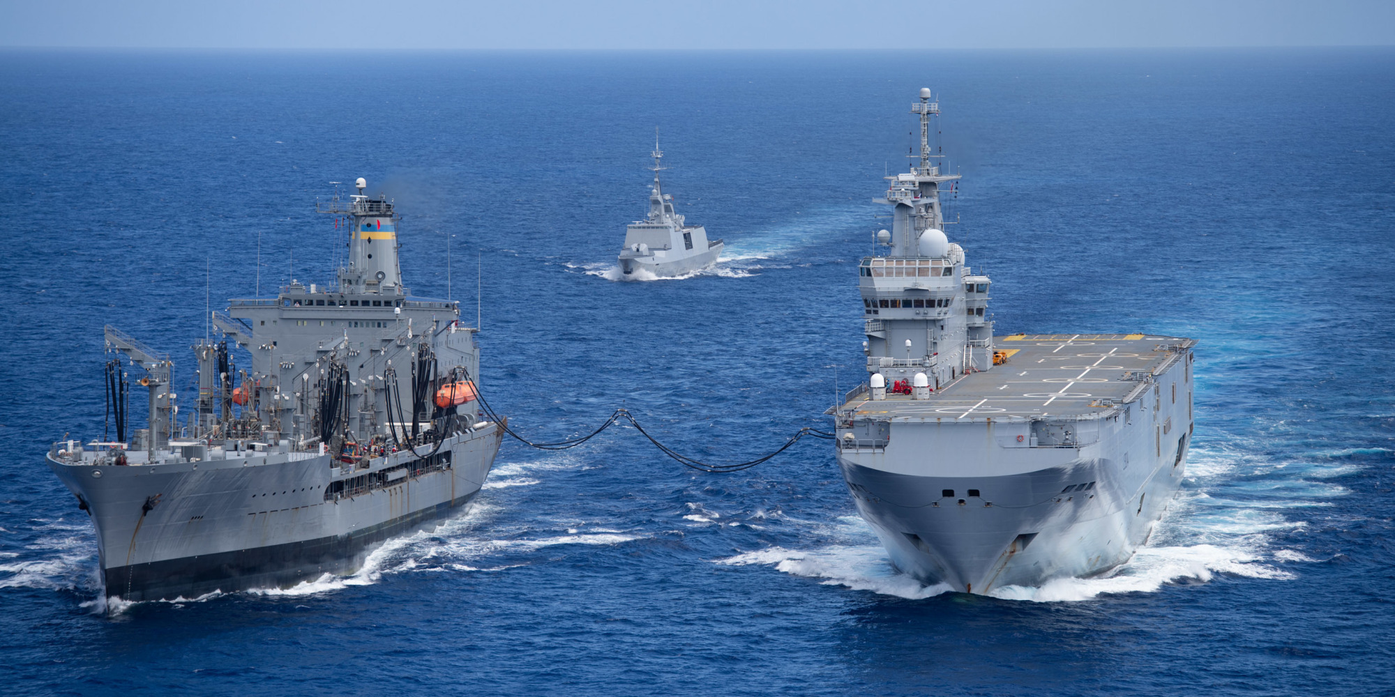 我们1年造舰超过整个法国海军法国海军武器和质量都占劣势