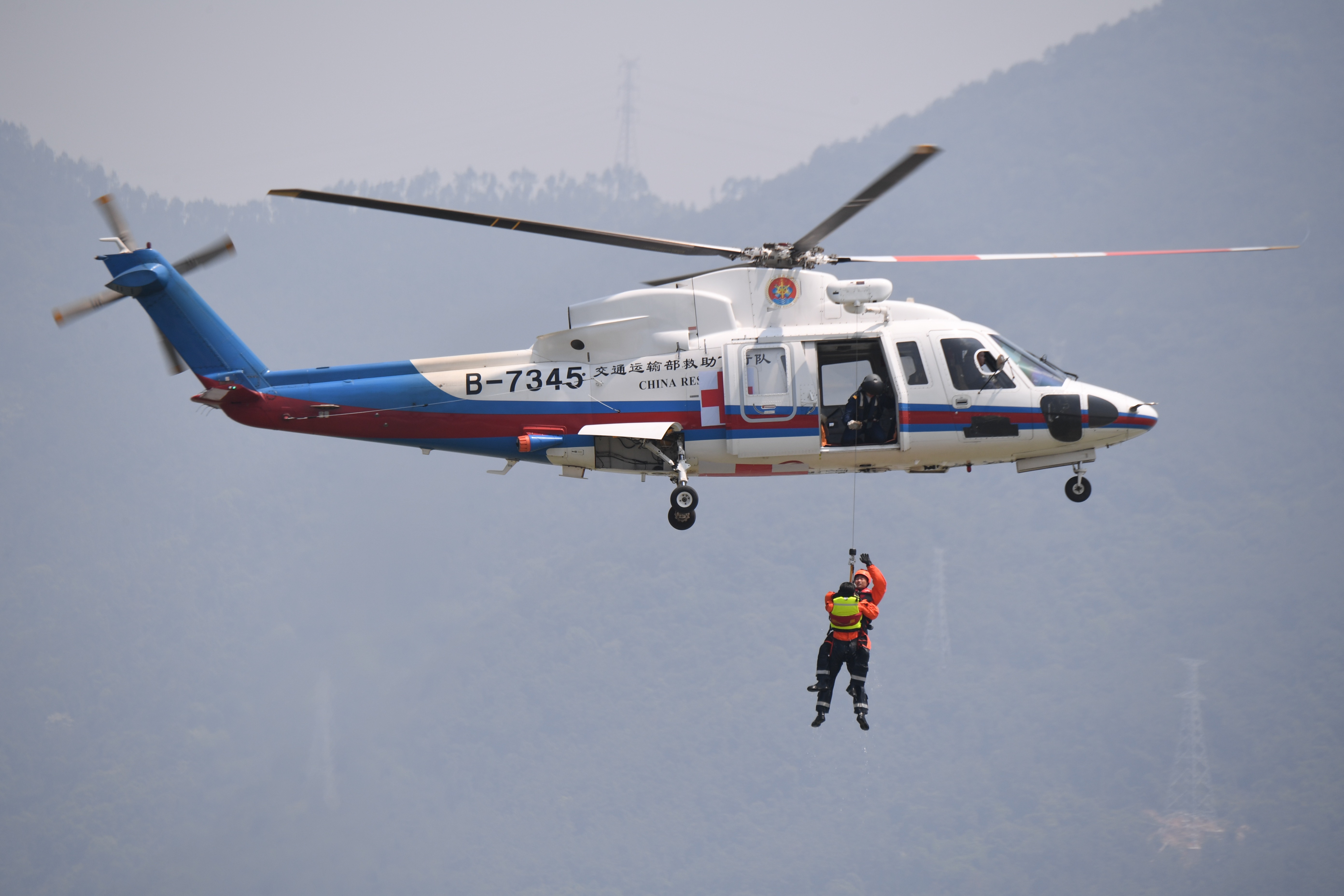 "同心协力-2021"中国红十字会应急救援综合演练在福州举行(1)