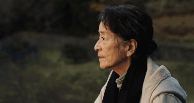 曾经倍赏千惠子被问到,是怎样在 60 岁的时候,仍能配出《哈尔的移动