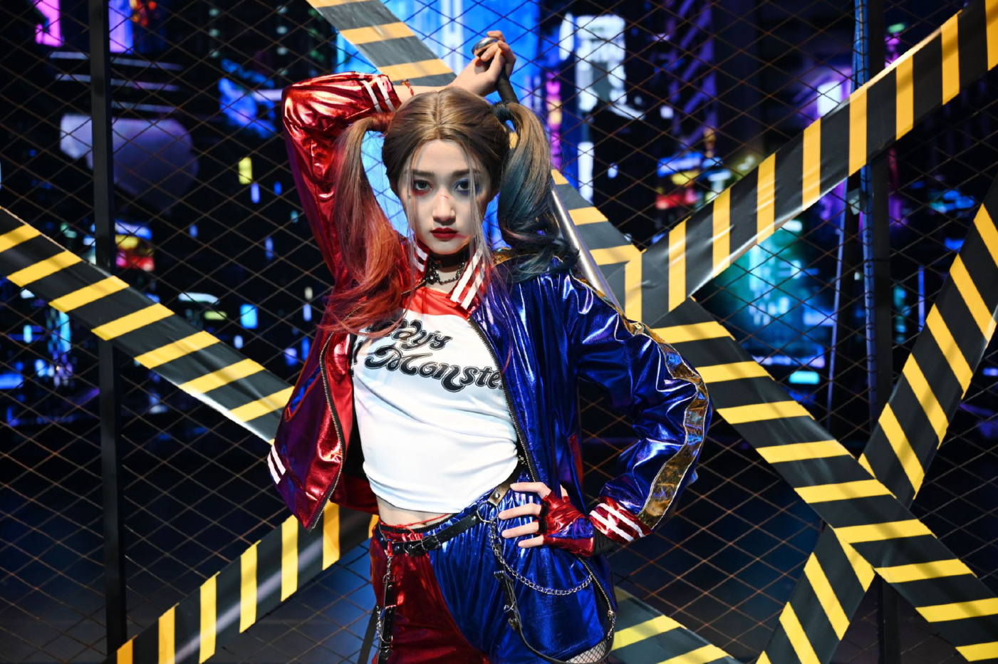 关晓彤cos"小丑女",一改以往风格,又酷又拽的她你爱了吗?