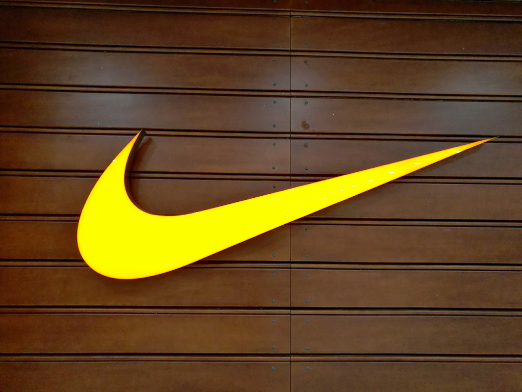 耐克的logo有几种