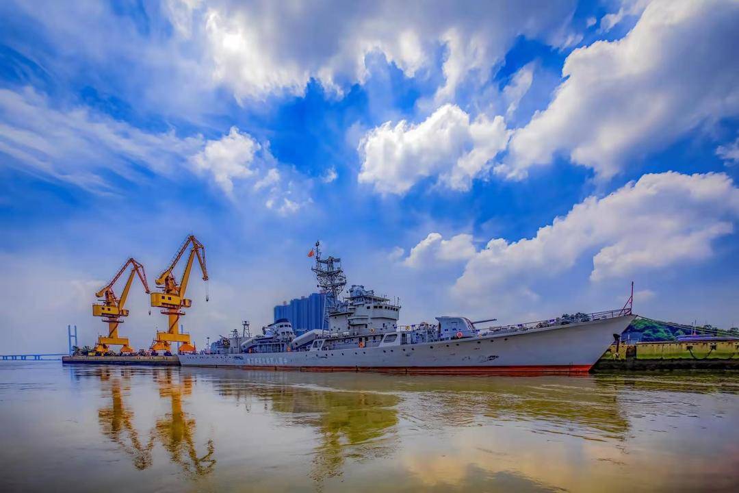 退役"丹东舰"正式对外开放!