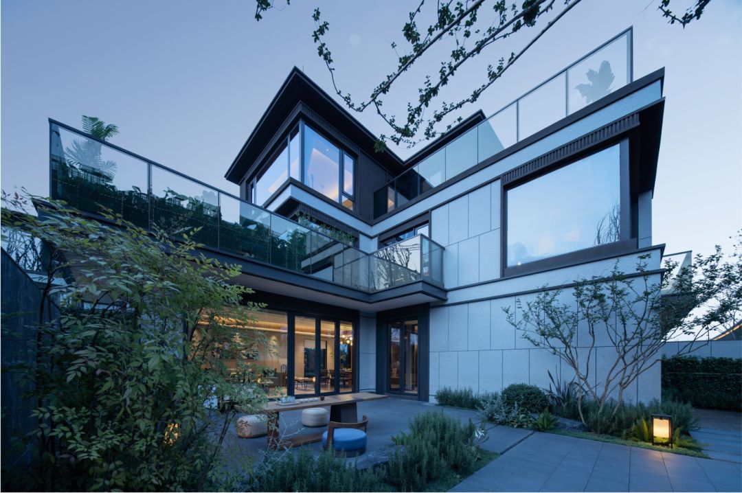 遵义万人见证,东原九章赋红盘背后的天赋异禀!