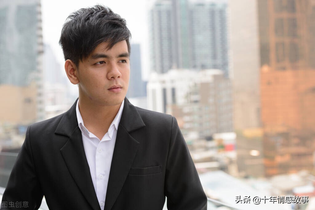 35岁优质剩女因在相亲男家洗了个澡后,被拉黑她哭得昏天暗地