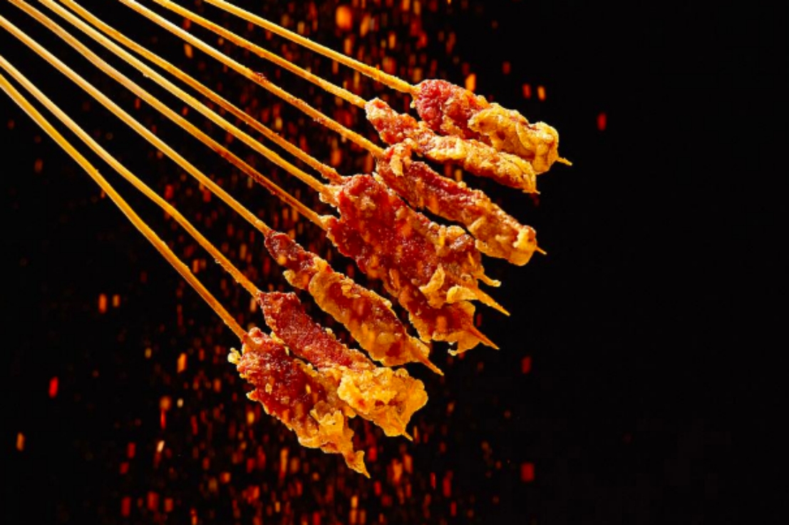 路边美食代表,东北特色炸串,油滋滋的美味