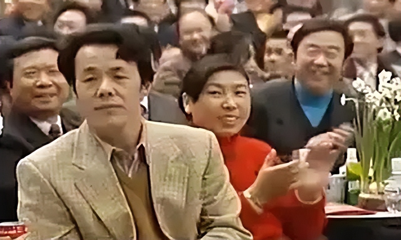 中国"特异功能"第一人——"气功大师"张宝胜的江湖路