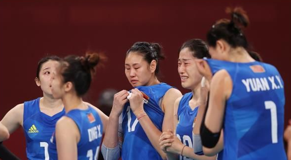 王一梅或许不再孤单,辽宁女排旗手颜妮是块宝,球迷:当教练吧!
