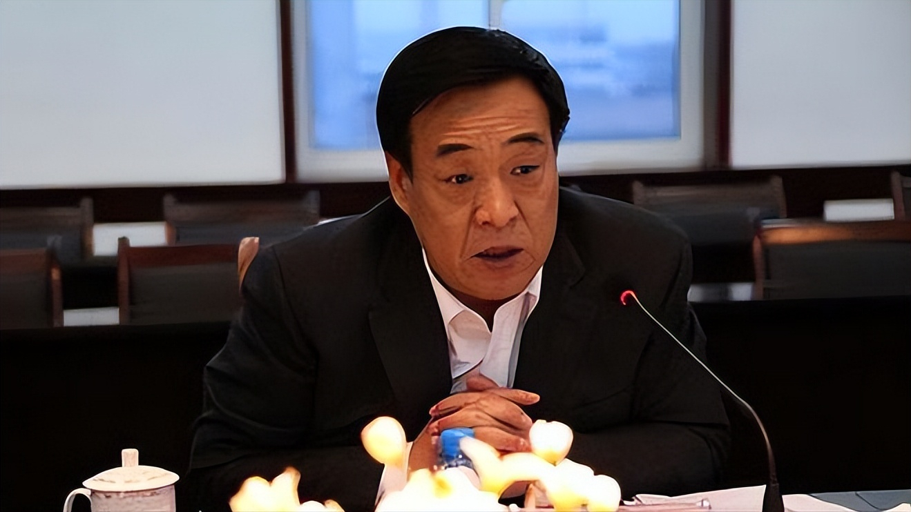 铁岭局"大老虎"谷凤杰,和女警员长期玩乐,最终导致悲惨结局