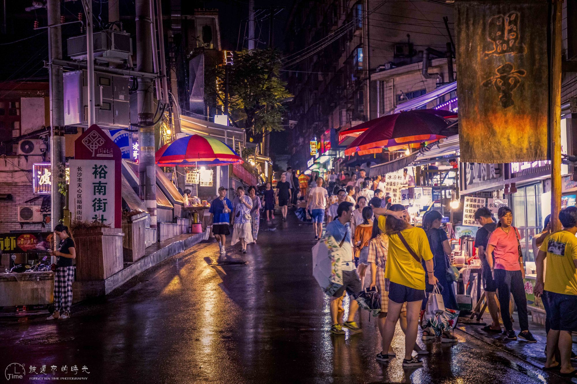 长沙夜宵圣地东瓜山,是一份接地气的长沙韵味,占据长沙吃货的胃