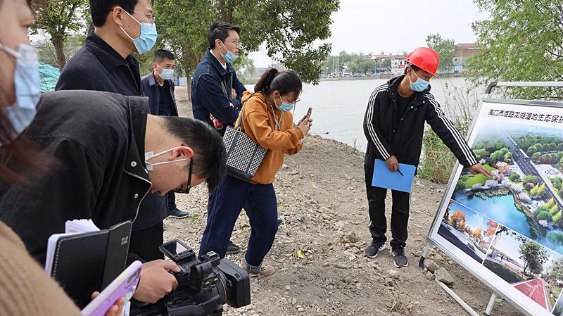 在这条长长的绿色走廊上,你将会欣赏到永安门广场(古城历史,淮阳卧治