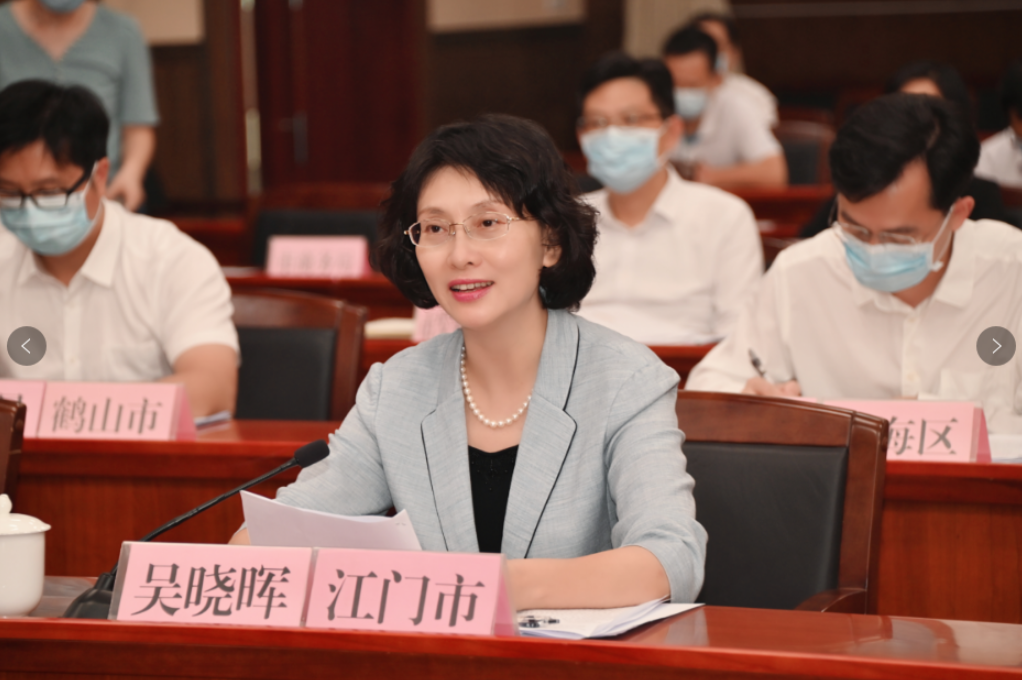 她是广东现任唯一的女市长,毕业于中山大学,打造江门网红城市