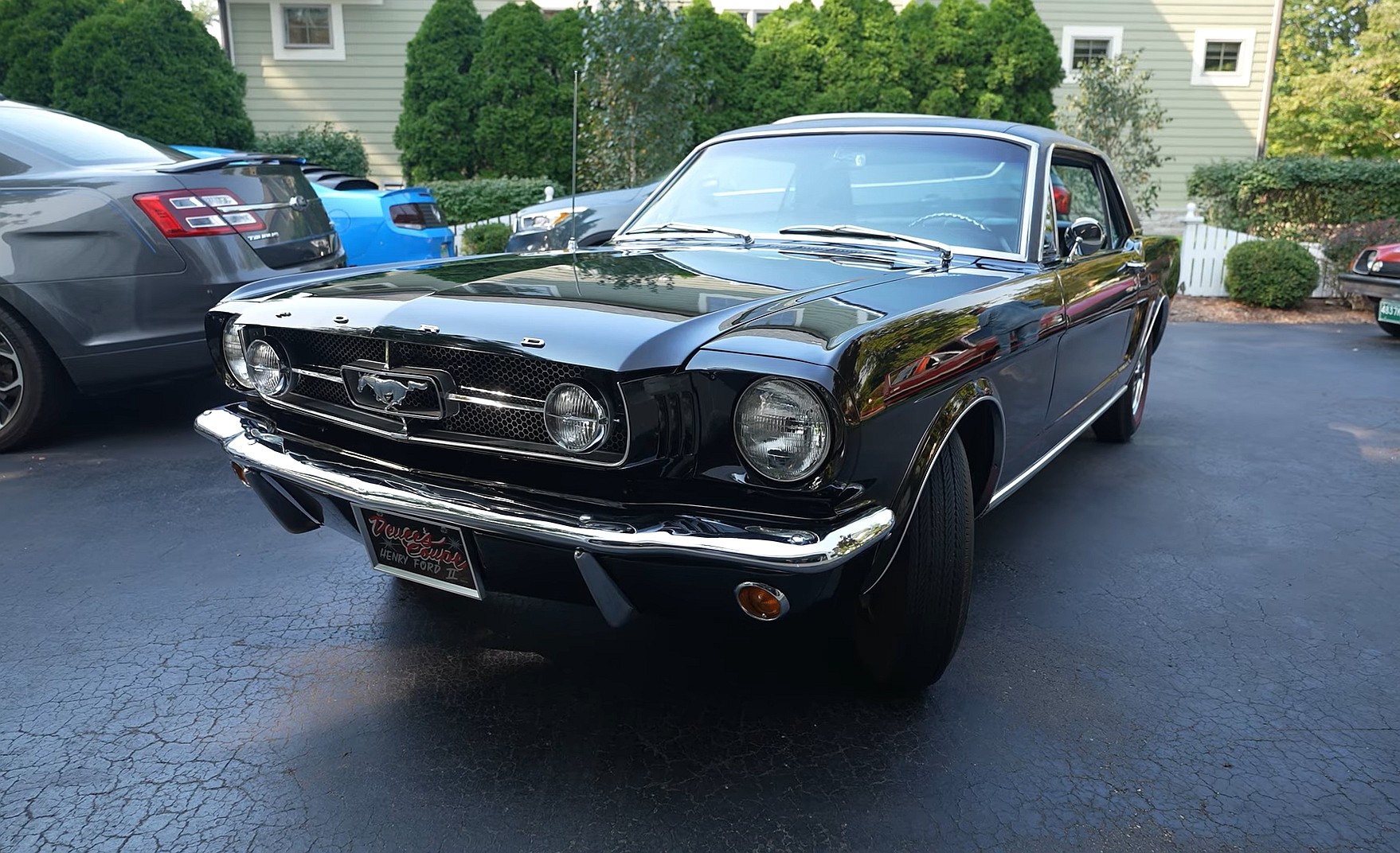 为亨利·福特二世打造的 1963 年福特野马脱颖而出