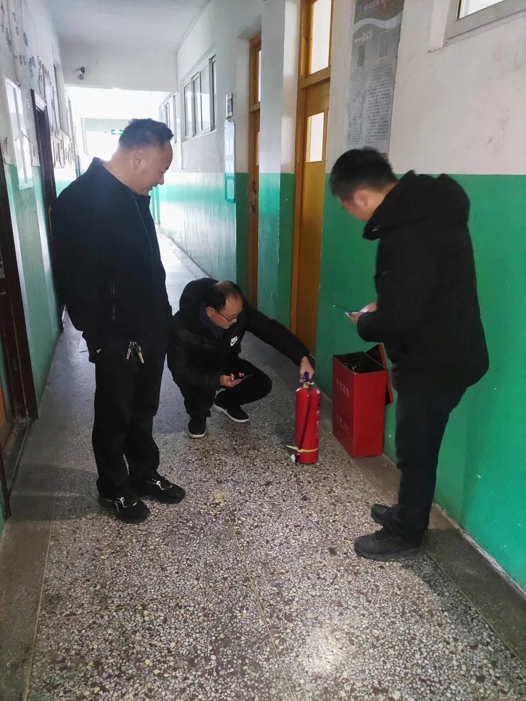 睢宁县第二中学开展校园安全专项检查