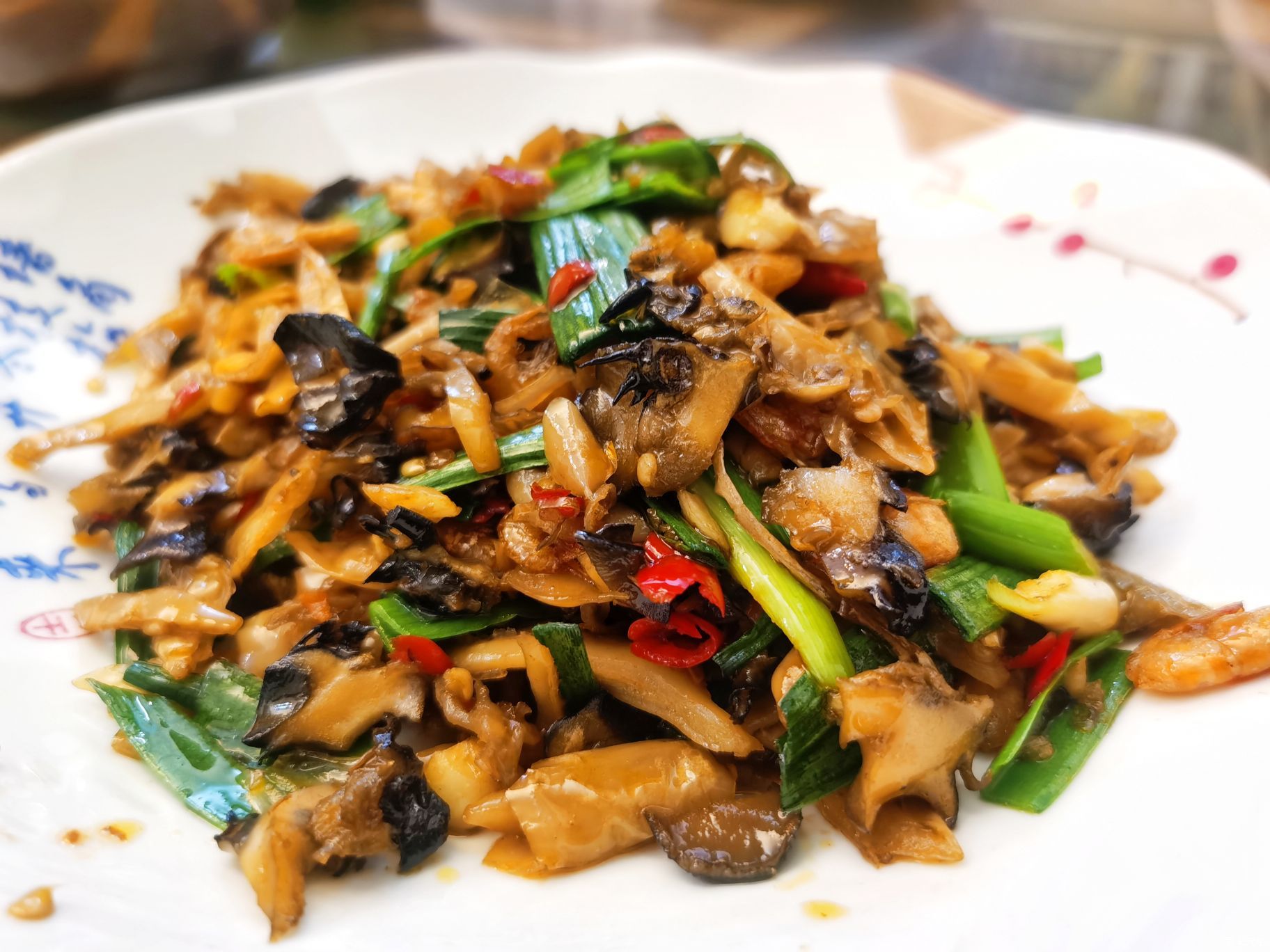 为什么过去经常吃的河蚌,现在很少人爱吃了?原来吃河蚌大有讲究