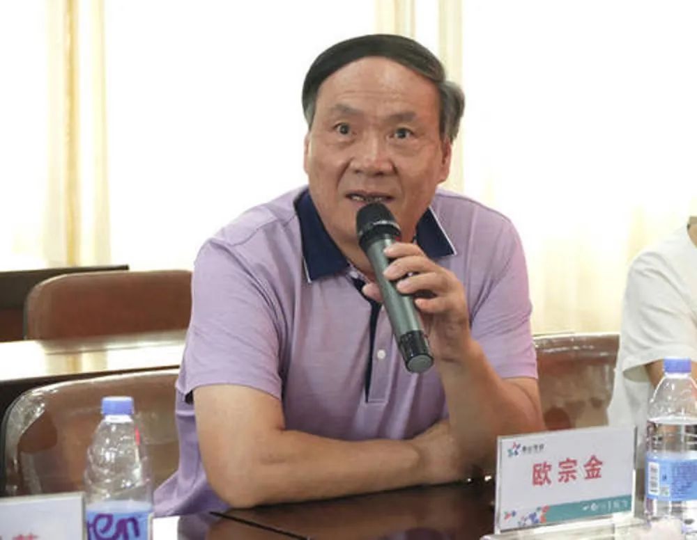 福建籍"三兄弟"一起白手起家逆袭,从农家孩子到十亿,百亿富翁