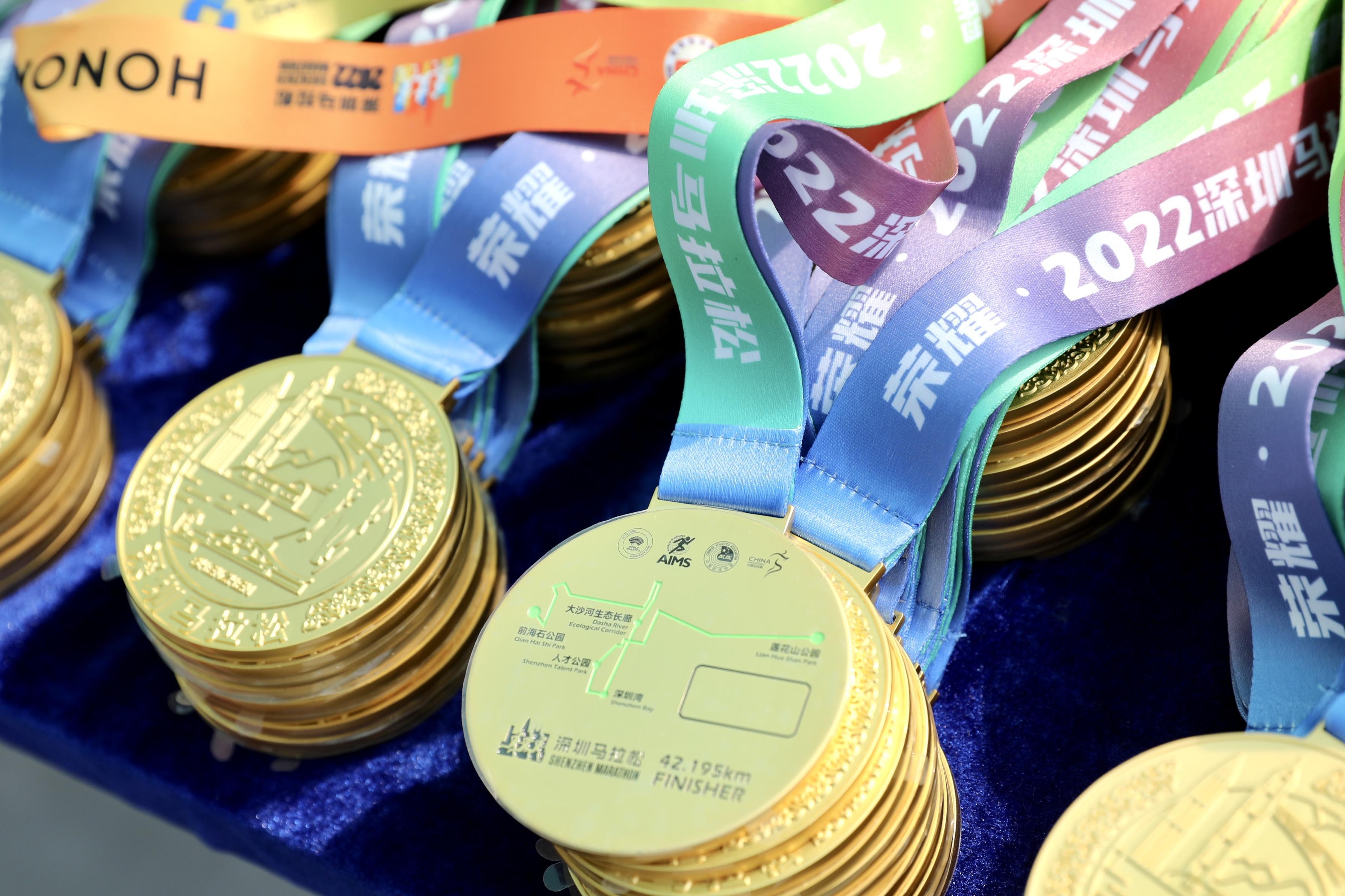 史上首次 深马迎来首位国内全马冠军 中国选手成绩喜人