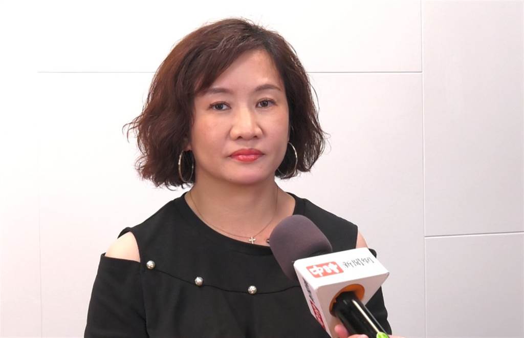 丁允恭惩戒出炉,王浅秋批官场现形:原来新闻局长这么好干