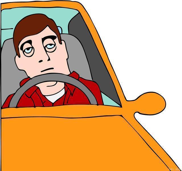 车开"烂"了才懂:开车犯困不能喝红牛,简单教你1招,瞌睡"消失"