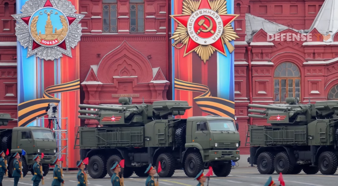 俄罗斯在战争中部署的最强防空武器——铠甲导弹