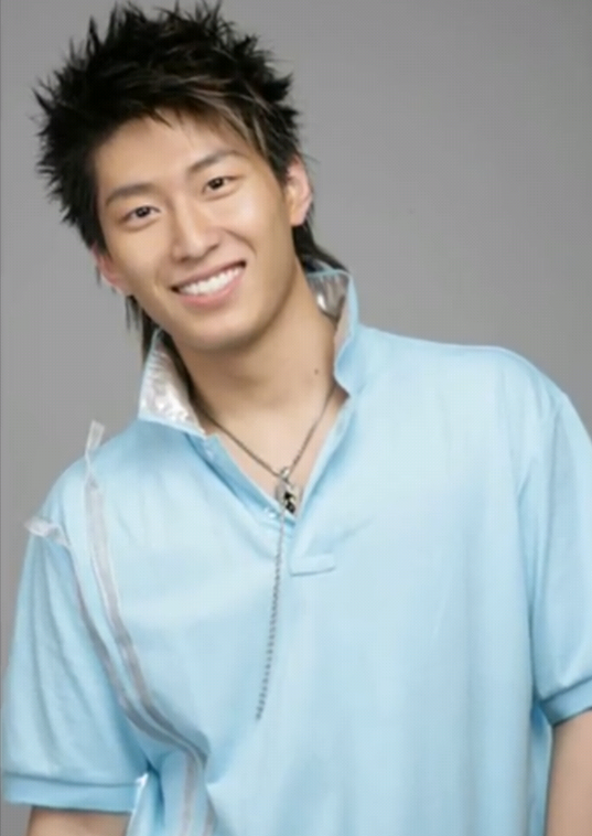 演员窦骁:儿时跟随父母移民财产被偷,如今与赌王女儿相恋备婚