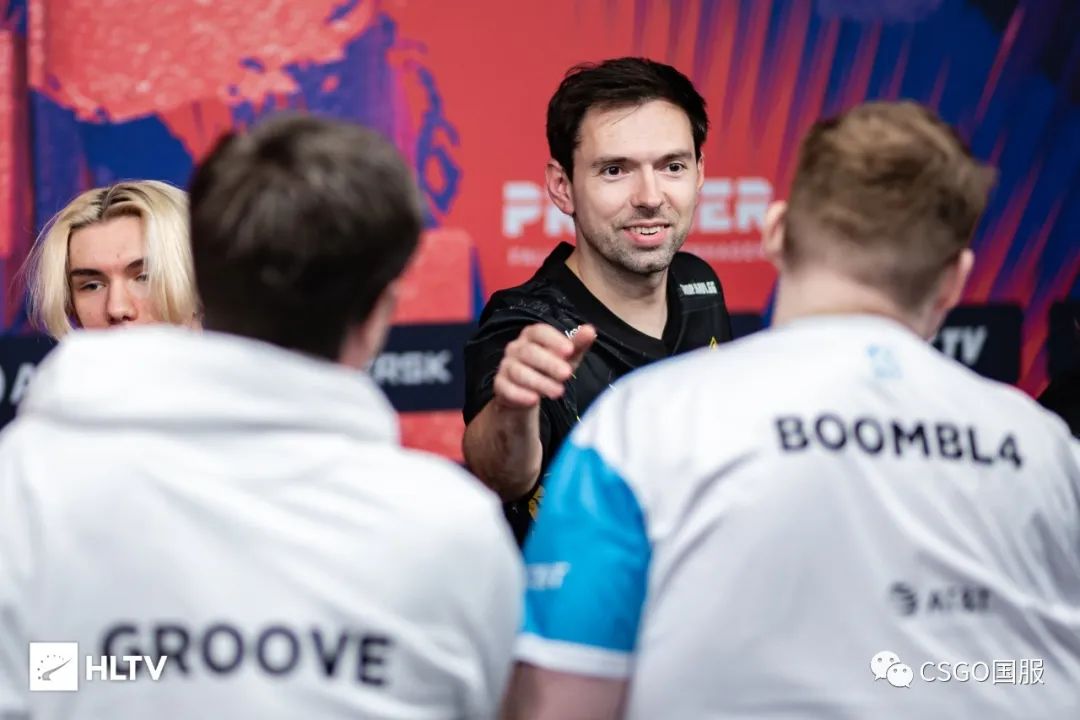 【FaZe、Vitality轻松取胜,C9三图战胜NaVi,coL连赢14局惊天逆转】