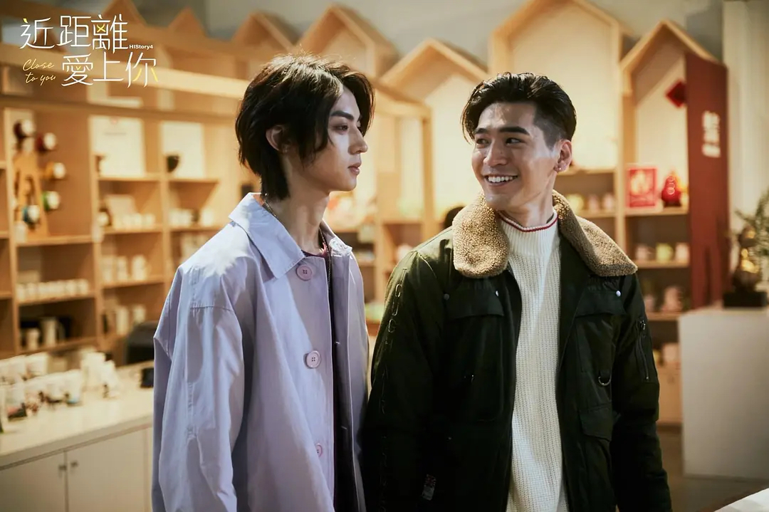 系列就不断地更新,其中也出现很多经典的作品,比如说越界圈套那一天