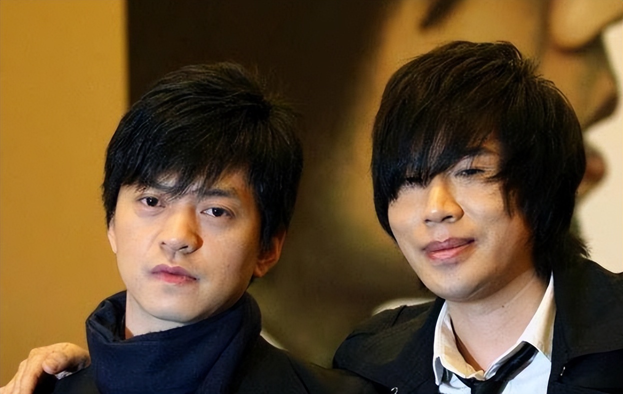 音乐诗人李健为什么要离开水木年华?其中的原因说起来引人深思!