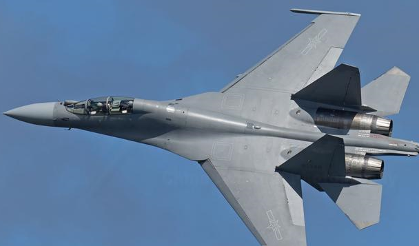 看上歼17了?伊朗对重型战机情有独钟,然而中国根本不可能出口